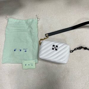 Amazing brand new never used off white camera crossbody bag